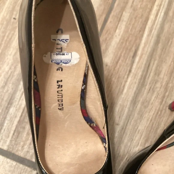 Gently used. Chinese Laundry Pumps - Picture 4 of 8